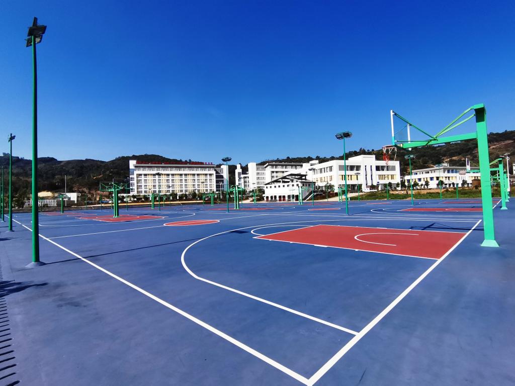 云南农业大学篮球场图片